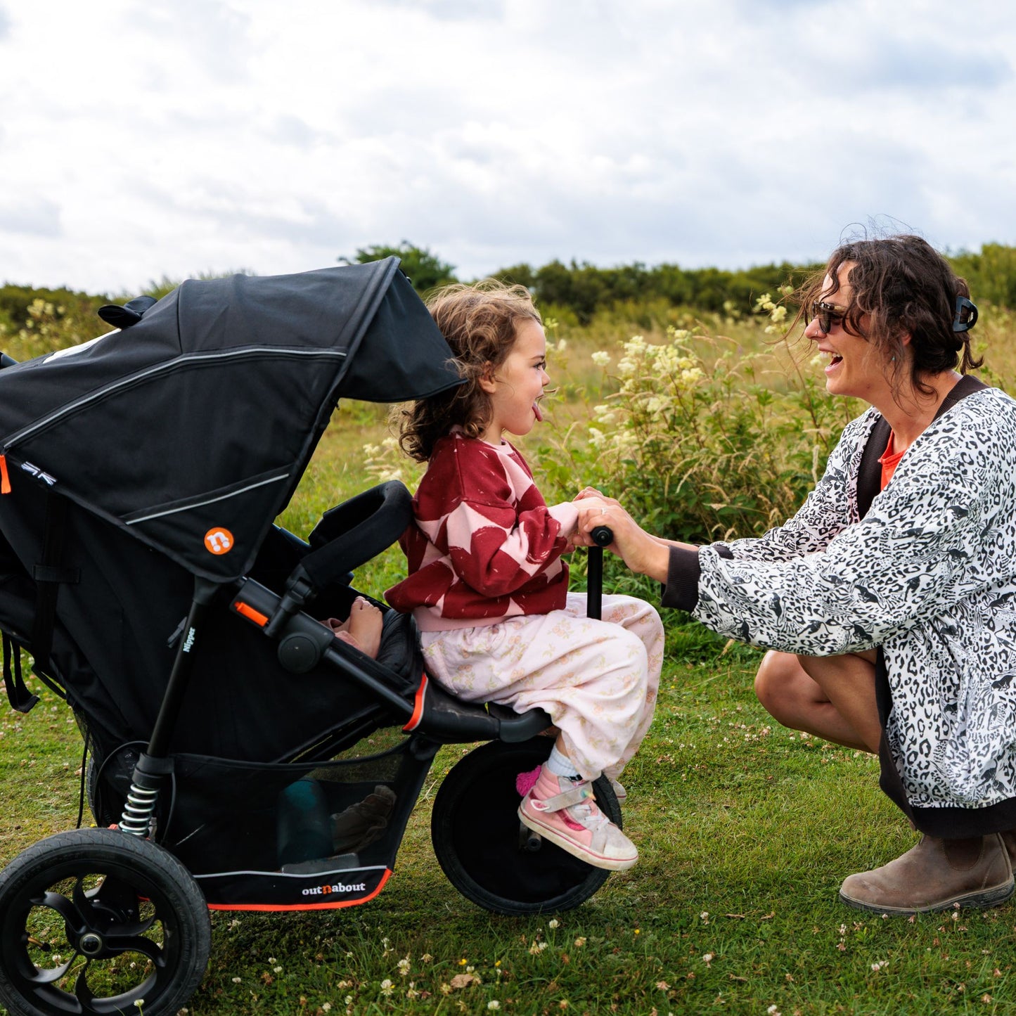 Nipper V6 Pushchair
