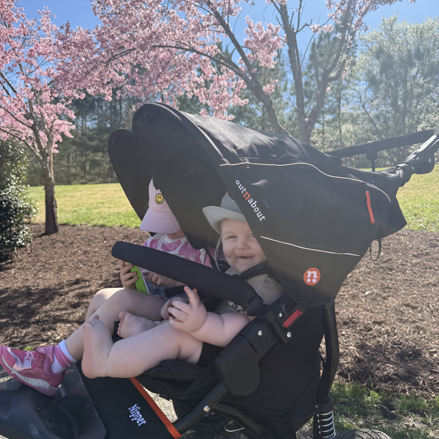 Nipper Double V5 Stroller 