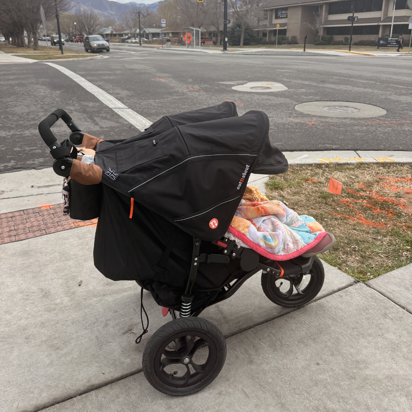 Nipper Double V5 Stroller 
