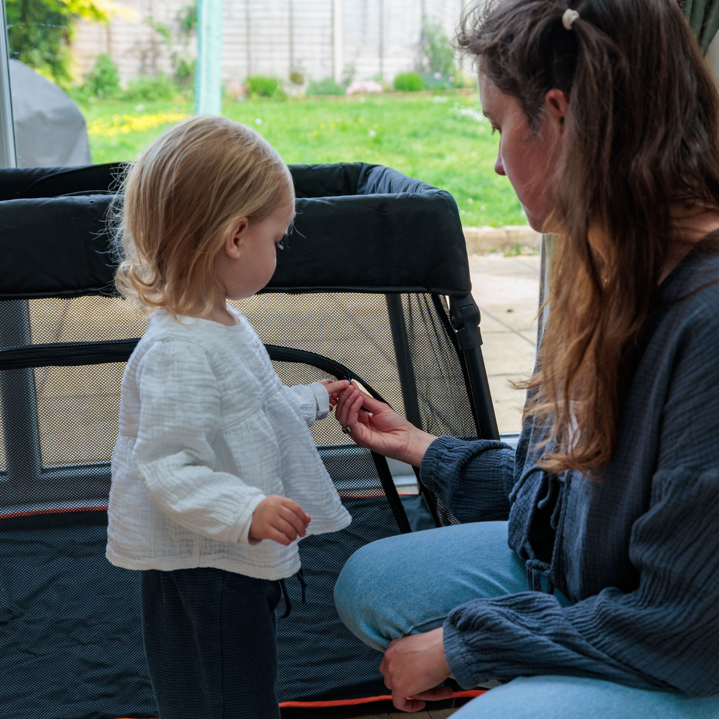 Out'n'About Nipper Nest Travel Cot