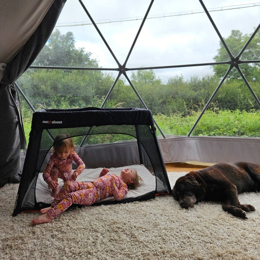 Out'n'About Nipper Nest Travel Cot